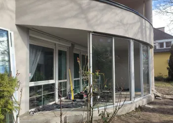 Árnyékolók és redőnyök - UNIPLUS Kft