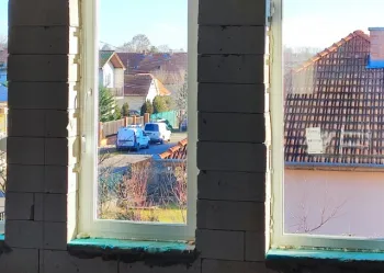 Beltéri nyílászárók - UNIPLUS Kft